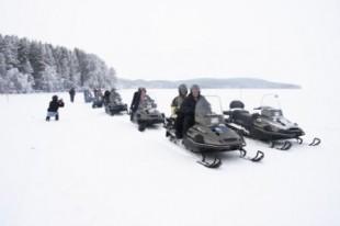 Adventure_tourism_Karelia_Rozhdestvo_snowmobile_05