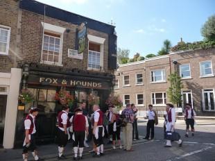 The_Fox_and_Hounds,_Passmore_Street_SW1_-_geograph.org.uk_-_1736751