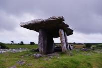 poulnabrone-dolmen-315431_640