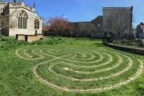 labyrinth-2405313_640