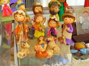 toy-christmas-decoration-crafts-ecuador-nursery-characters-1061195-pxhere.com