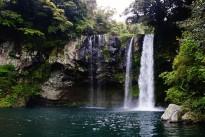 jeju-island-cheonjiyeon-waterfall-1594590_640